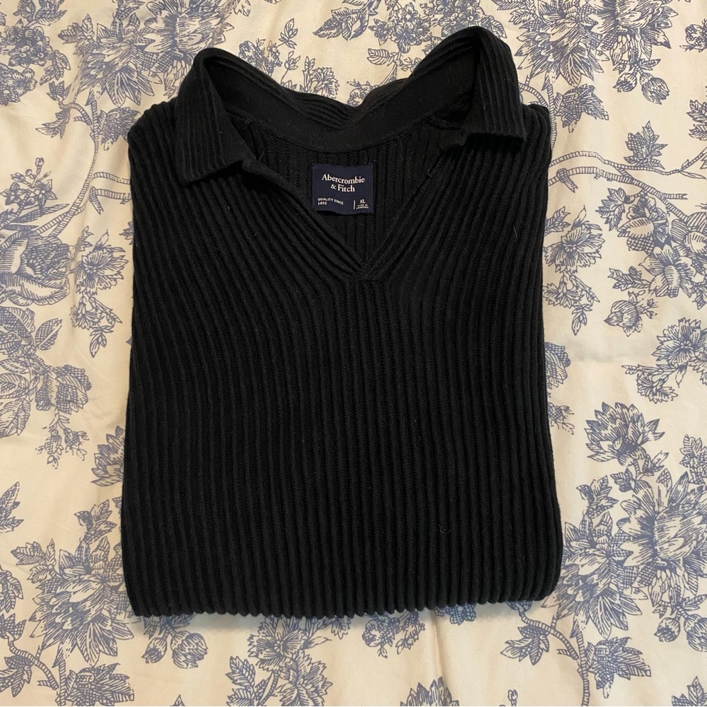 sweater polo